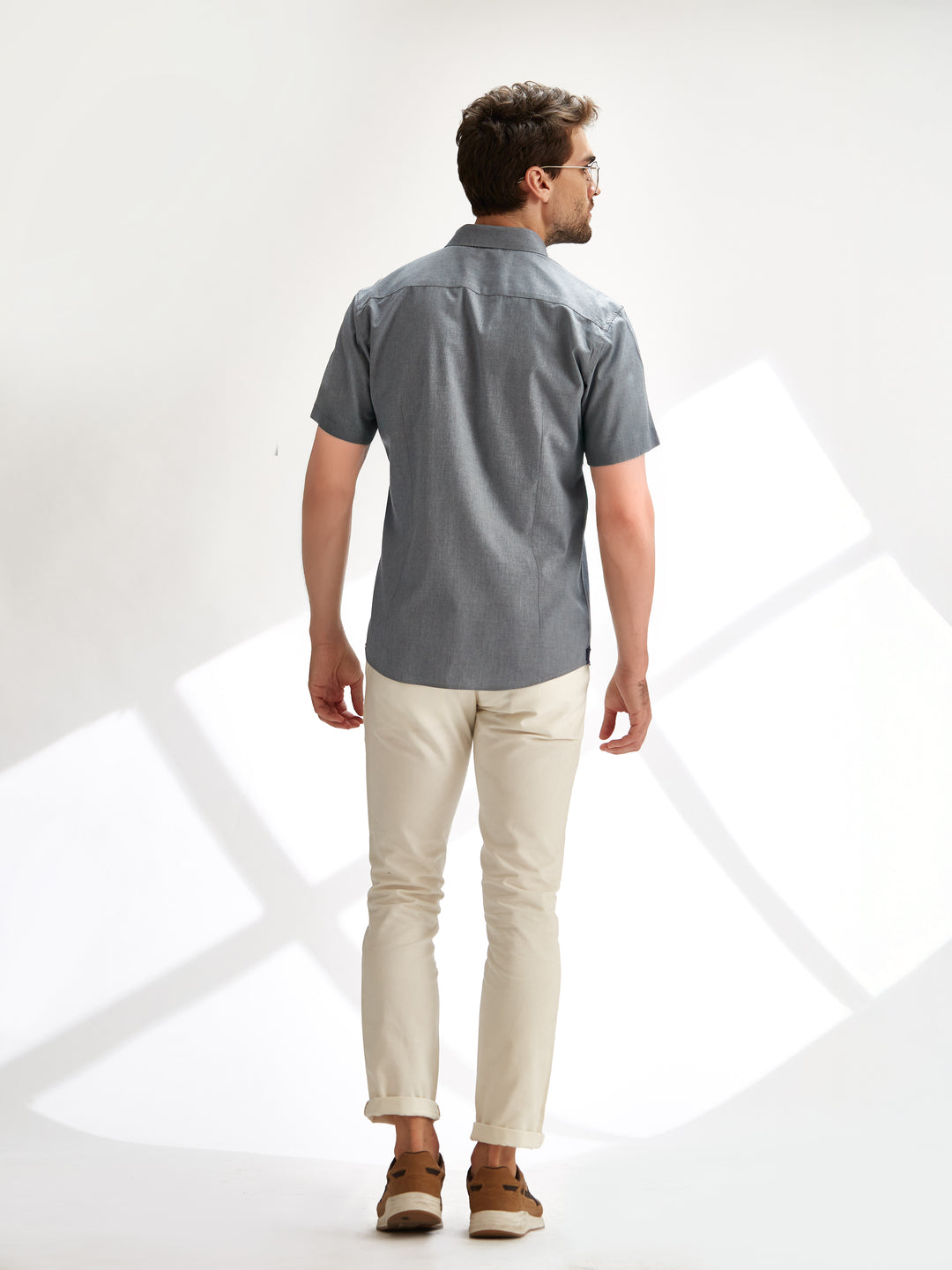 Short Sleeve Shirt - The Cool Chambray in Light Grey